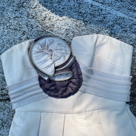 Bcbg ivory & purple lavender strapless dress - Picture 3 of 7